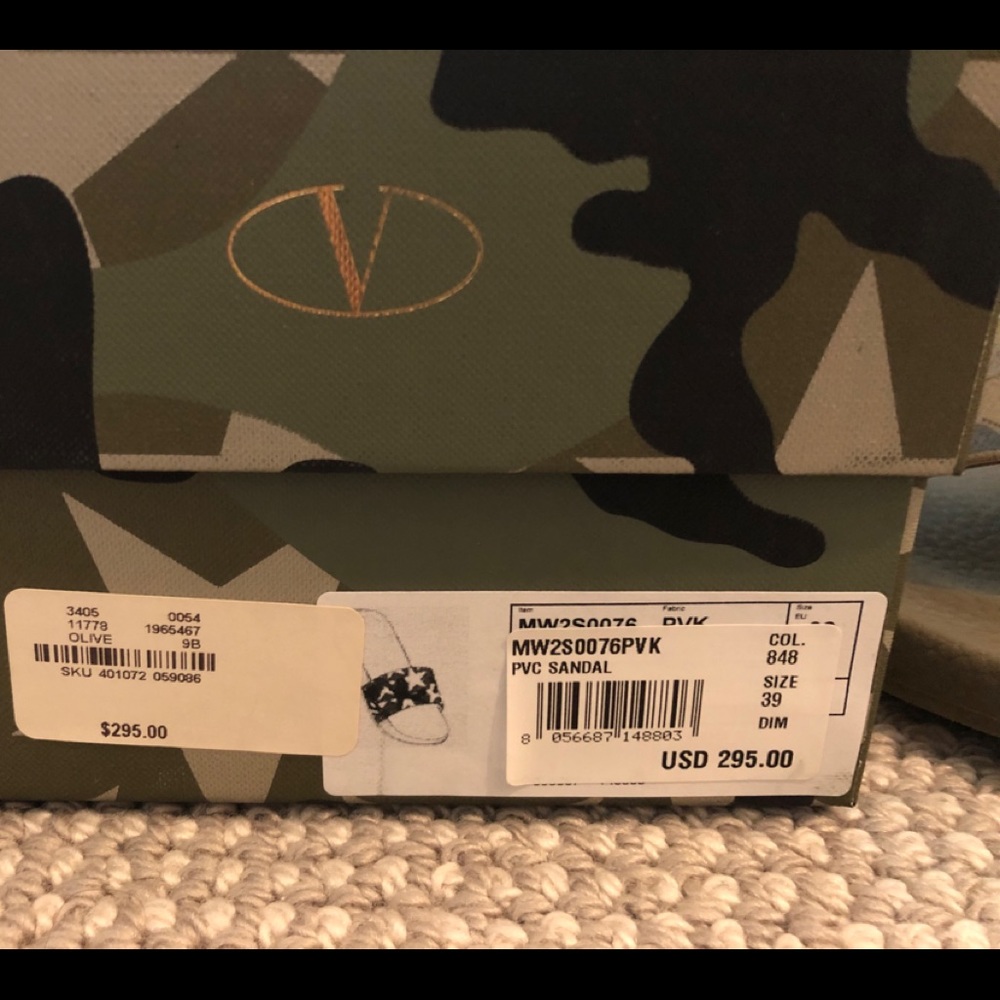 Valentino Slides